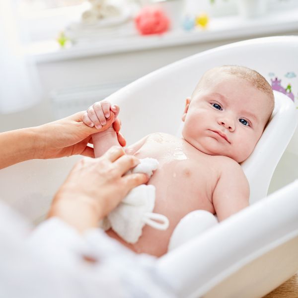 newborn bath