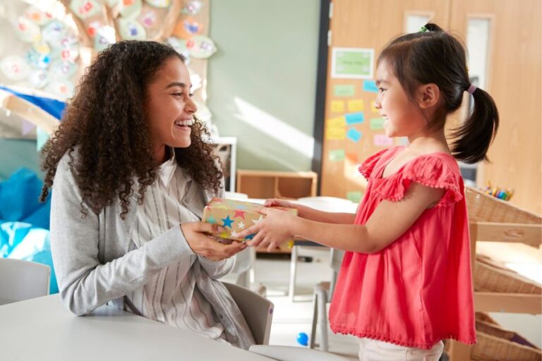 13 Top Notch Last Minute End of Year Teacher Gifts